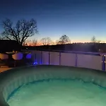 Wellness Penthouse - Sauna Und Ganzjahres Whirlpool