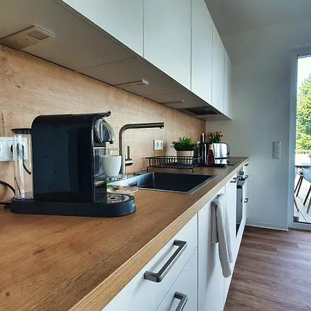 Wellness-Penthouse Mit Outdoor-Whirlpool, 36-Qm-Dachterrasse & Privatparkplatz * Burgwedel (Lower-Saxony)