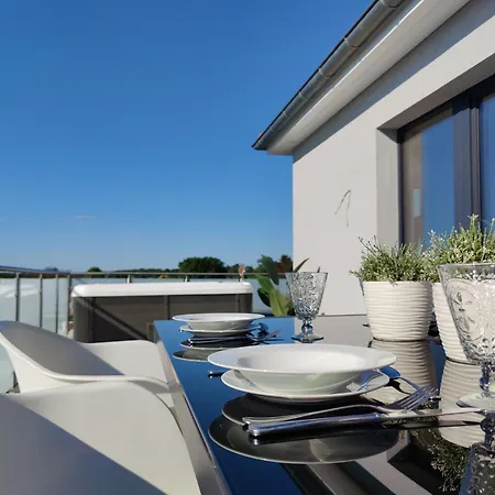 Lejlighed Wellness-Penthouse Mit Outdoor-Whirlpool, 36-Qm-Dachterrasse & Privatparkplatz Burgwedel (Lower-Saxony)