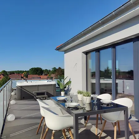 Wellness-Penthouse Mit Outdoor-Whirlpool, 36-Qm-Dachterrasse & Privatparkplatz