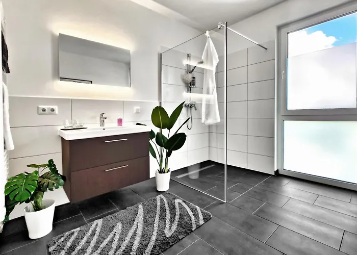 Апартаменты Wellness Penthouse - Sauna Und Ganzjahres Whirlpool *